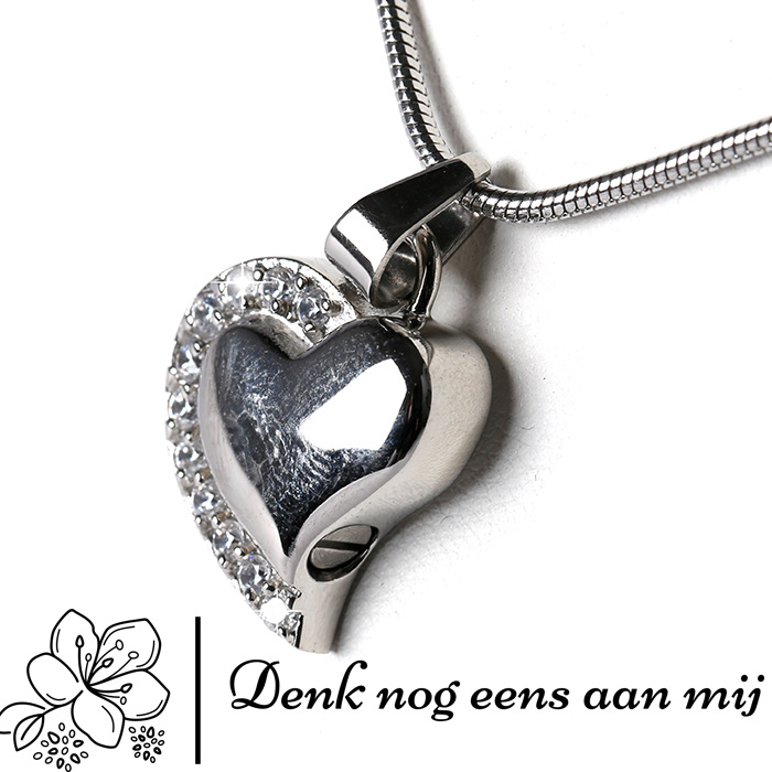 Ashanger - Hartje - Incl. slangencollier